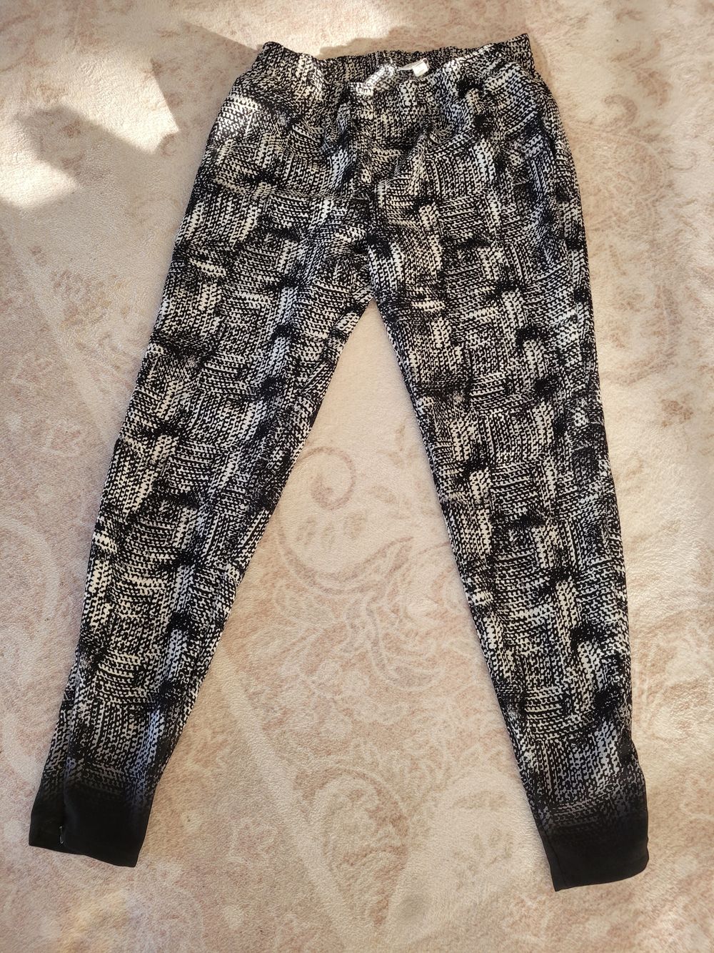 Witchery Black & White Pants