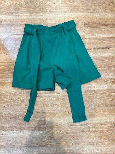 100% cotton green shorts by Companie Fantastica