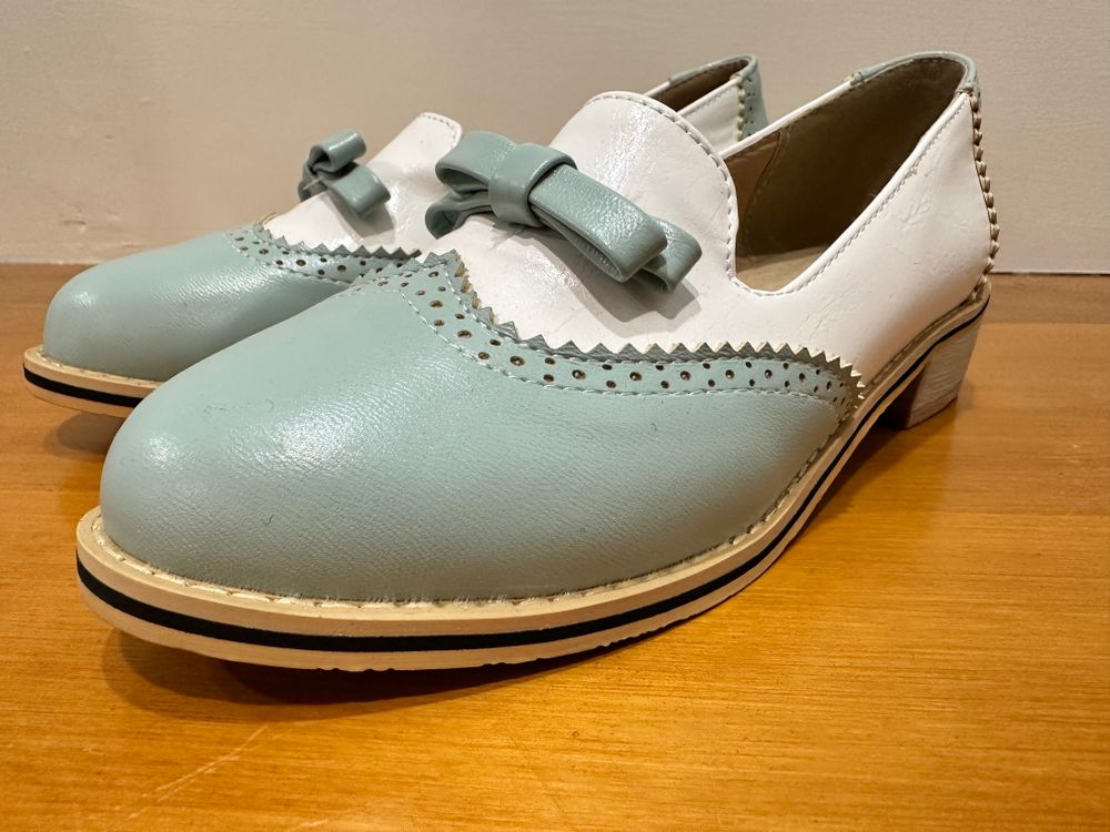 Mint Brogues