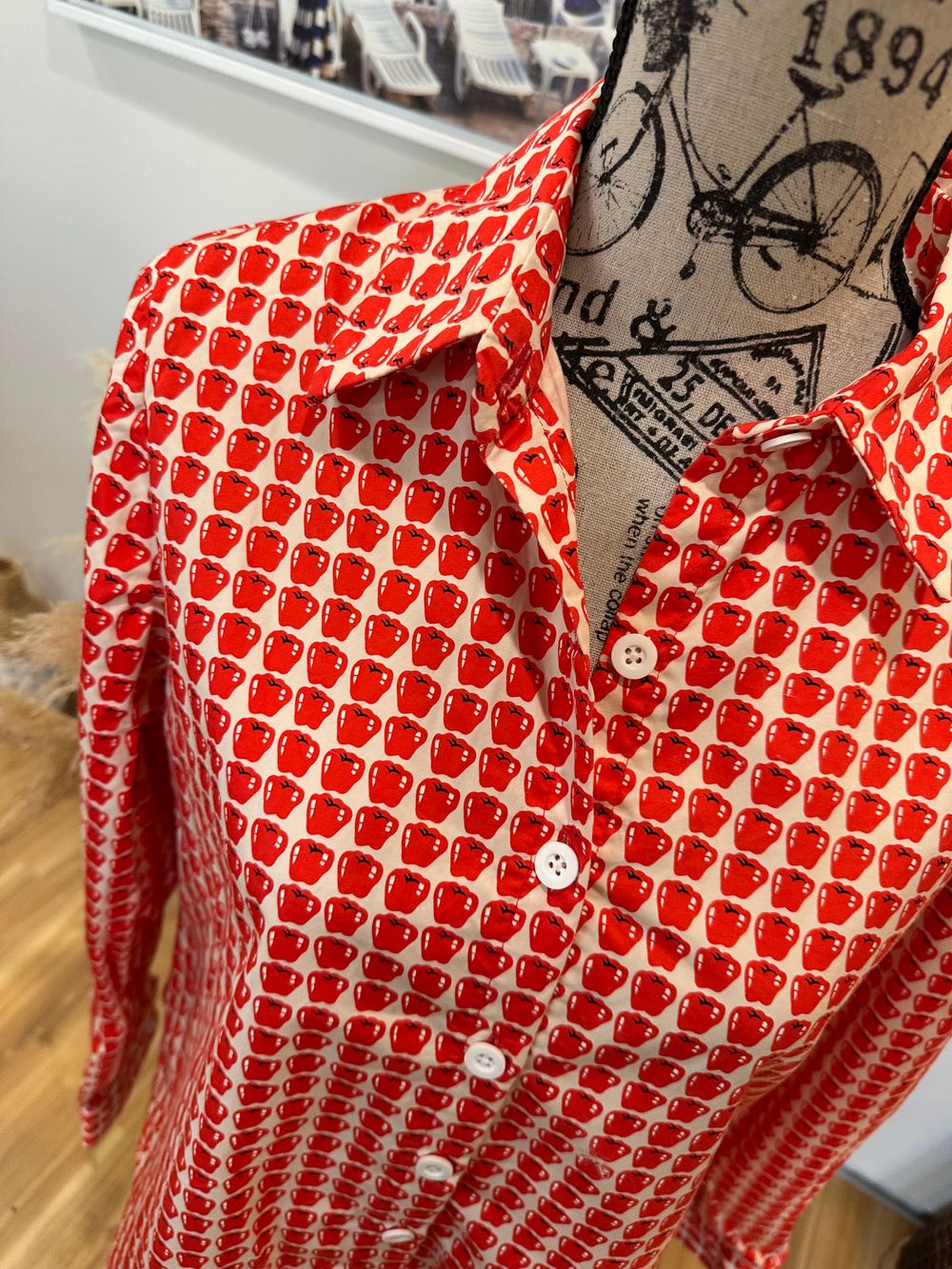 Apple Shirt