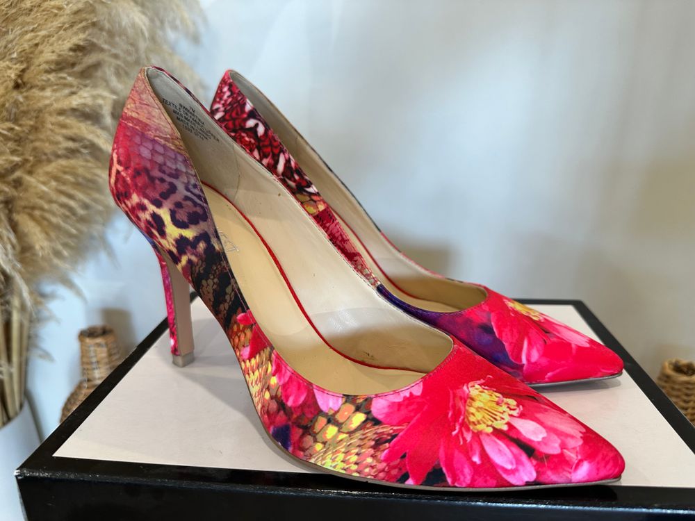 Nine West Pink Floral Heels – Size 7, Statement Print