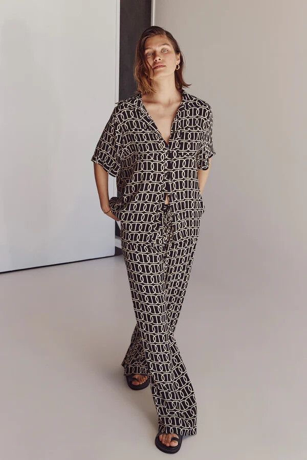 IZZIE CHAIN DRAWSTRING PANTS & TOP
