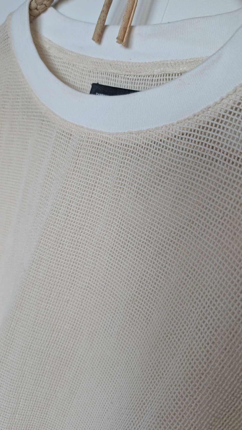 Sampson And Taylor Beige Mesh Knit long sleeve crew shirt