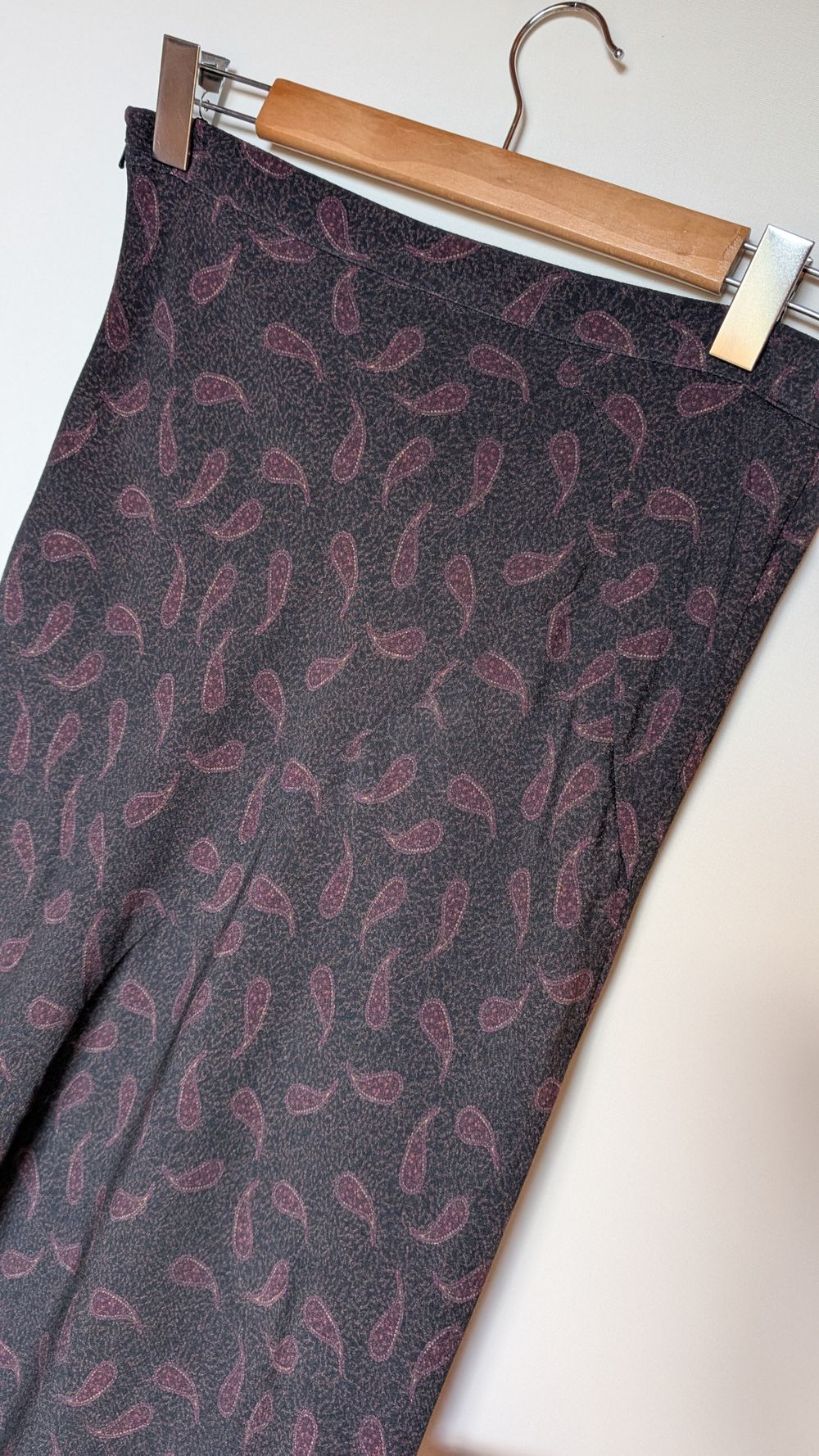 paisley print bias skirt // nyne // 10