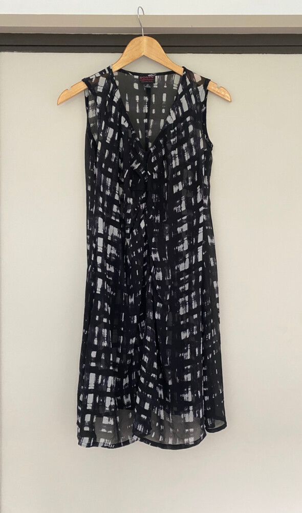 Robyn Mathieson (NZ)  Silk Dress Sz 12