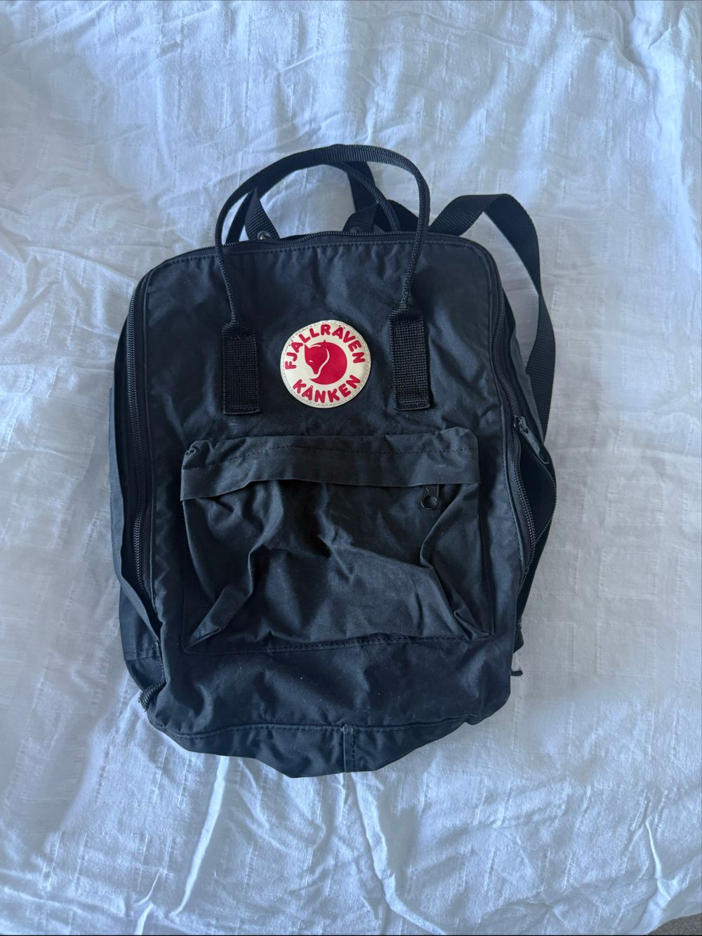 fjllrven kanken black nz Fjallraven Laptop 17" Backpack, : Electronics Front zip pocket for additional storage Fjllrven Knken No. 2 logo-patch