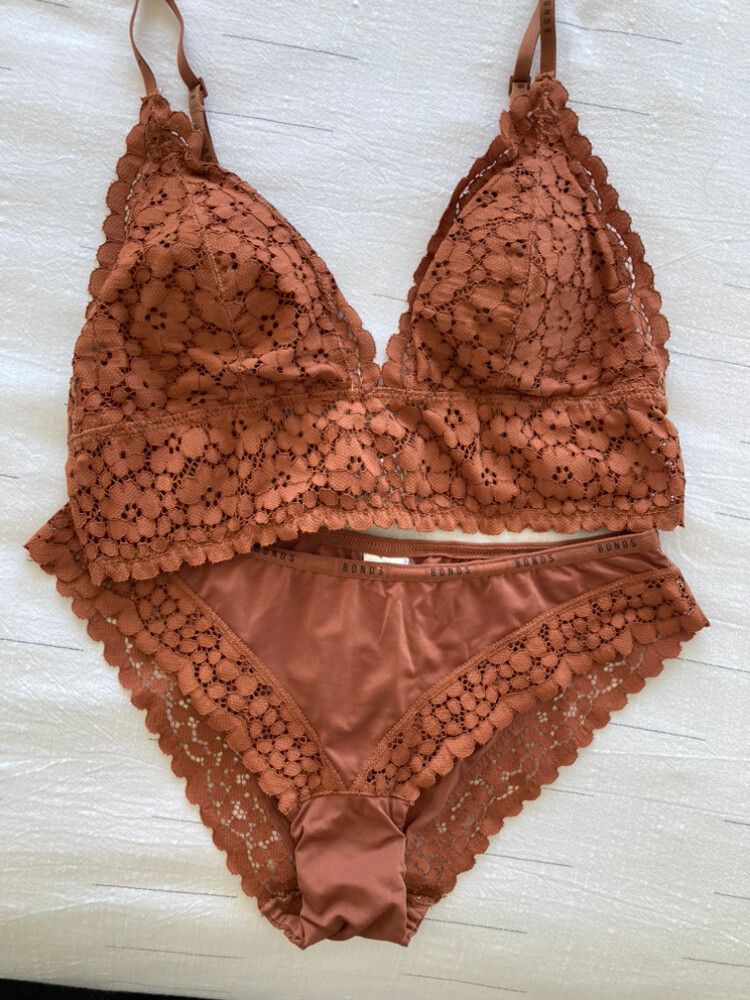 bonds bralette