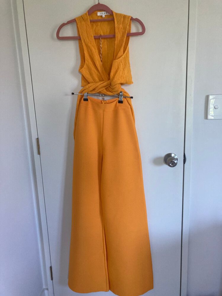 Top And Pants In Yellow