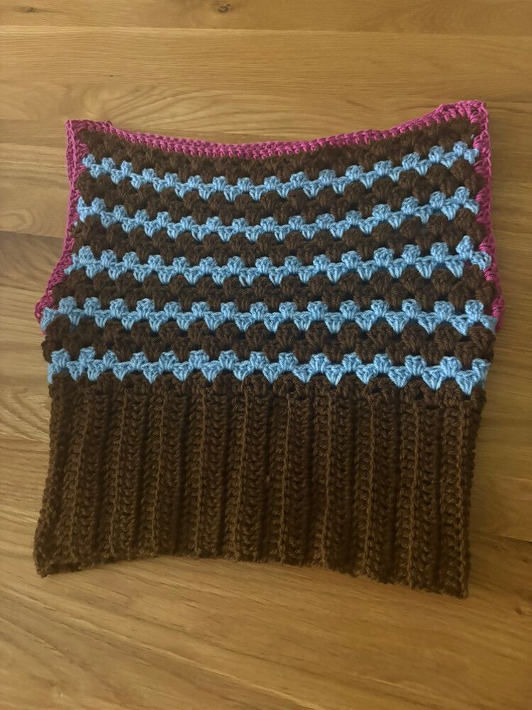 Off shoulder stripped cropped top  🫶🫶🫶