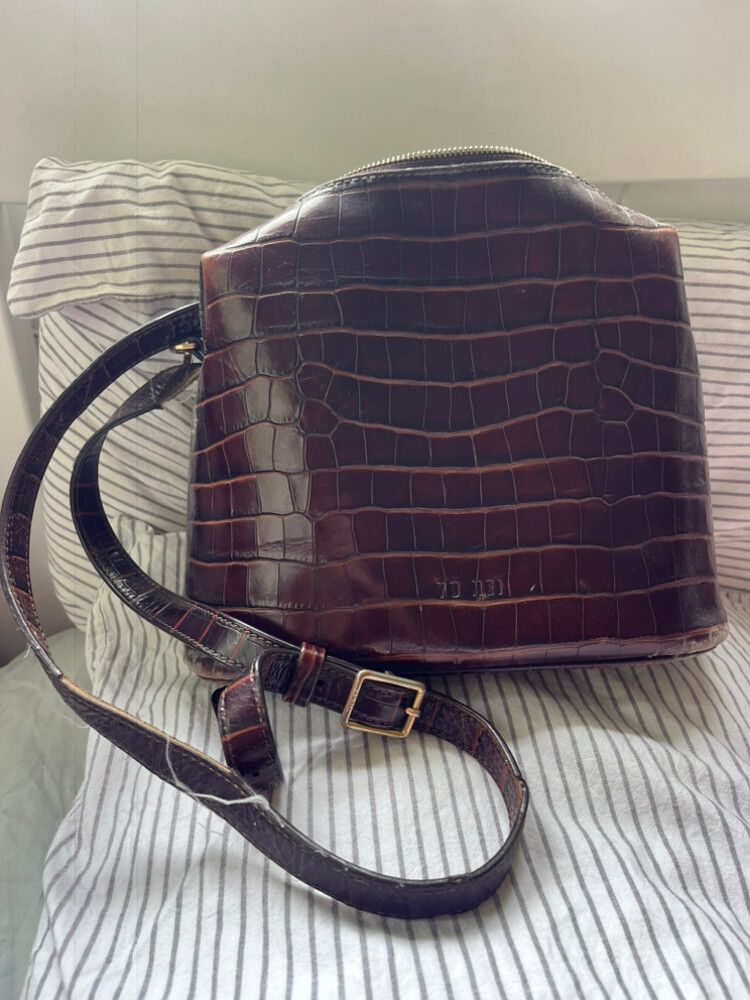 Yu Mei chlita cross body bag croc