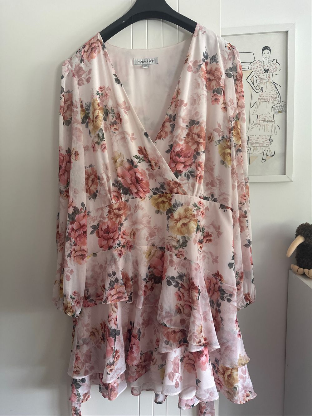 Forever New - Forever New Pink Floral Dress on Designer Wardrobe
