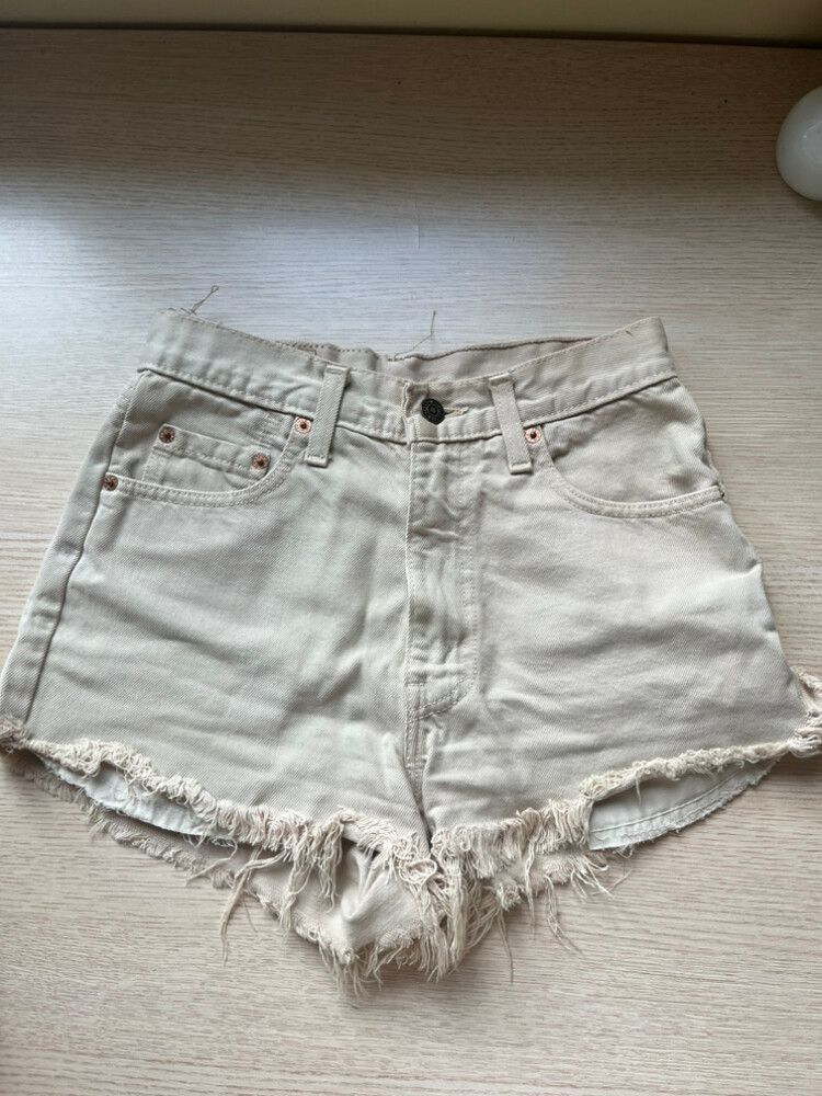 Levi’s Denim Shorts - Beige/Sand