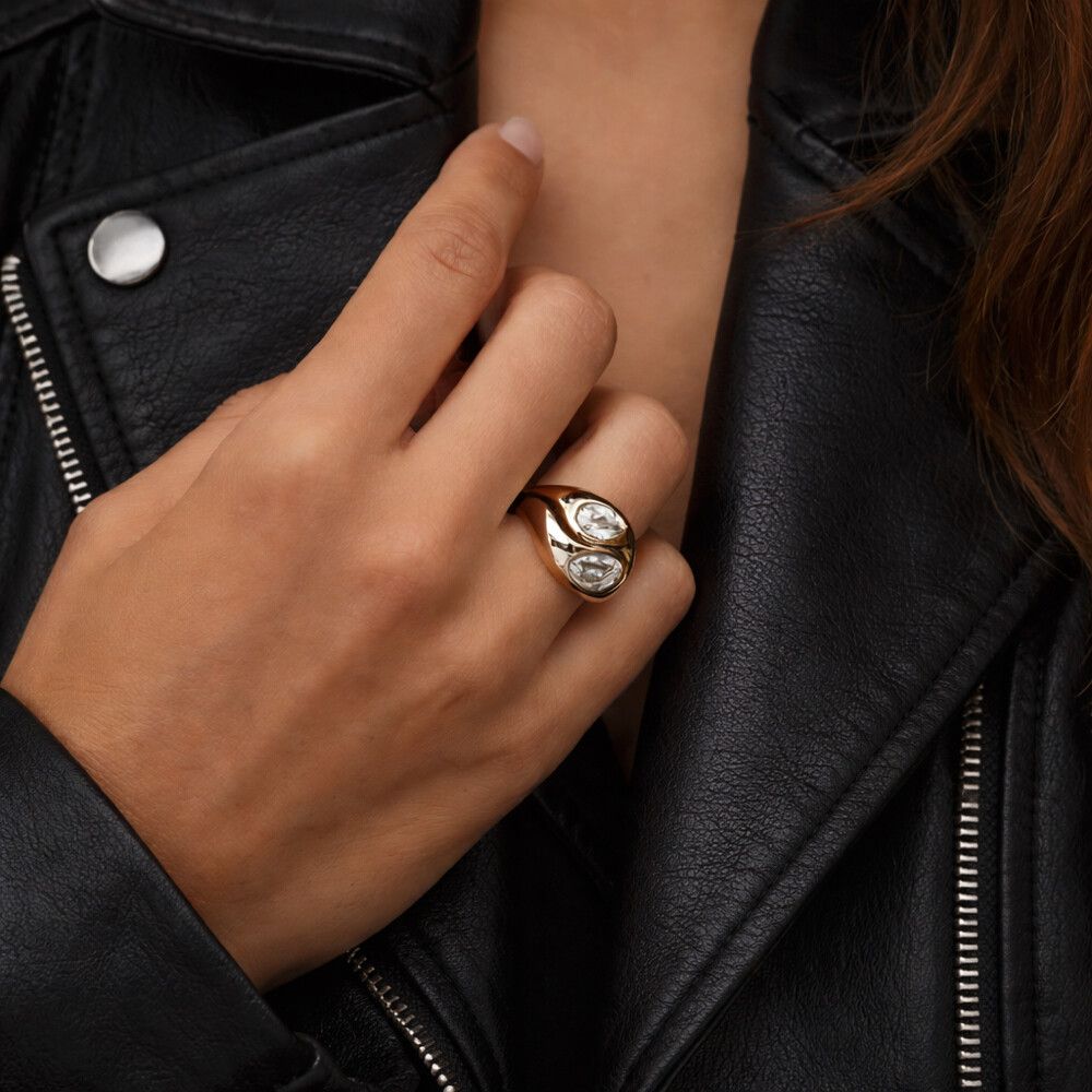 ✨ Behï Milano Ring Set – 18K Gold & Silver Stainless Steel ✨    Set of two statement rings from Behï Milano, designed to give that clean luxury look with a modern edge ✨    Both rings are made from high-quality stainless steel, with one in 18K gold-filled