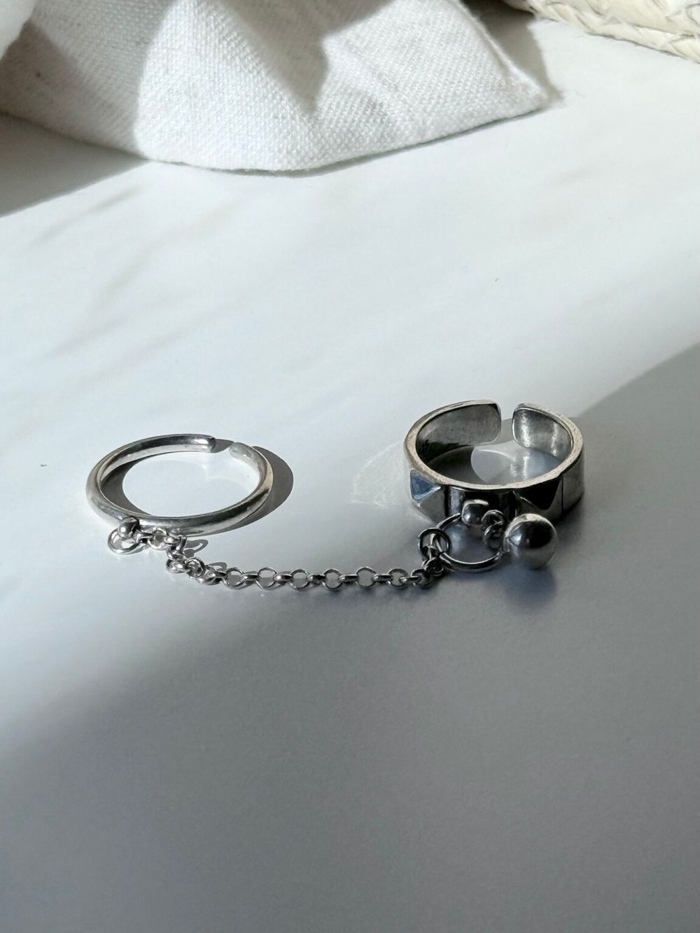 ✨ Genuine Sterling Silver Double Chain Ring Adjustable 925 Minimalist Statement Ring ✨  Add something different to your jewellery stack with this genuine 925 sterling silver double ring connected by a delicate chain. The modern two finger design gives an 