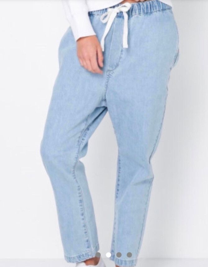 Assembly Label Spectrum Pants size 8