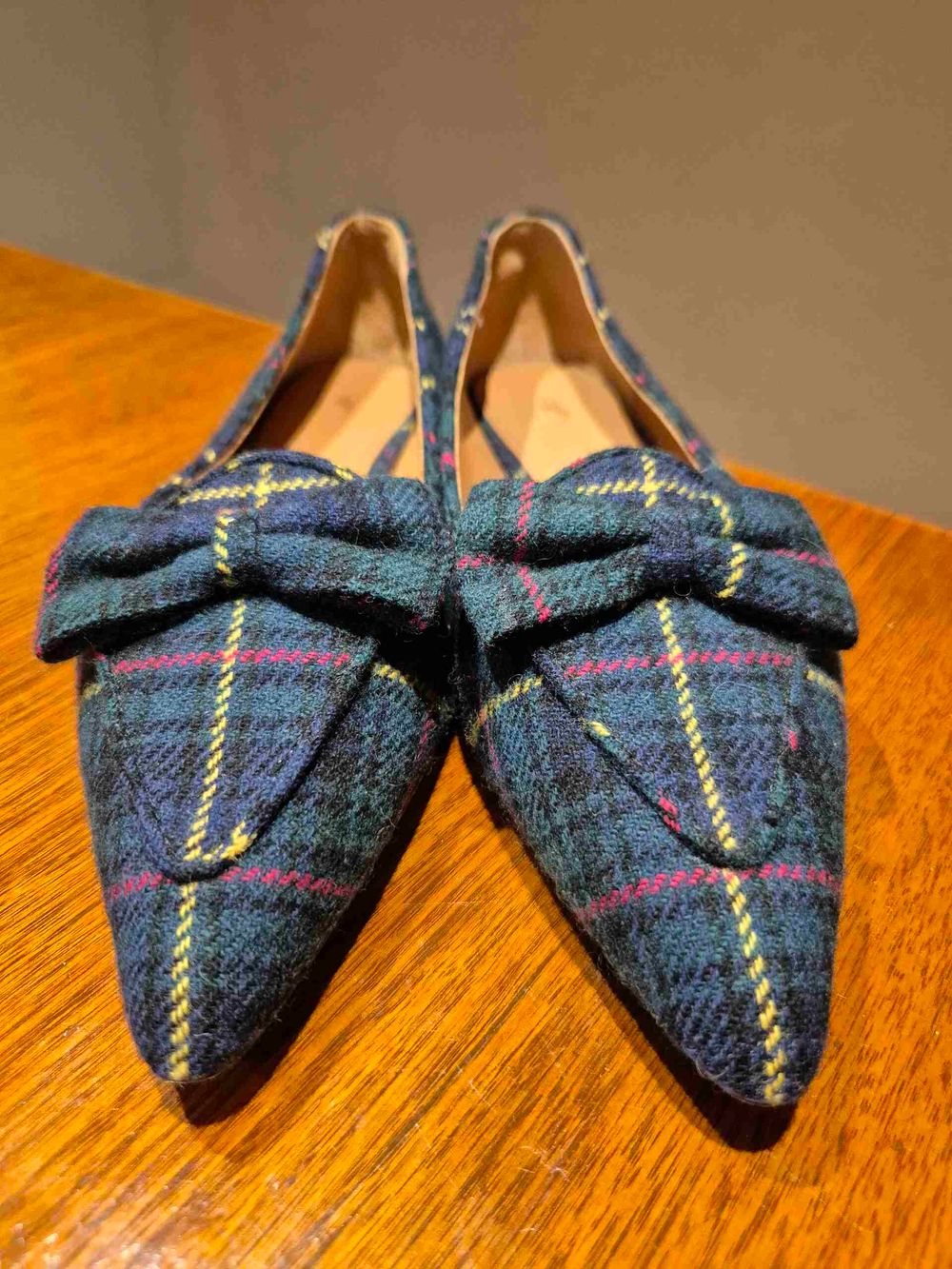 Polo Ralph Lauren Bow Flats Size 7