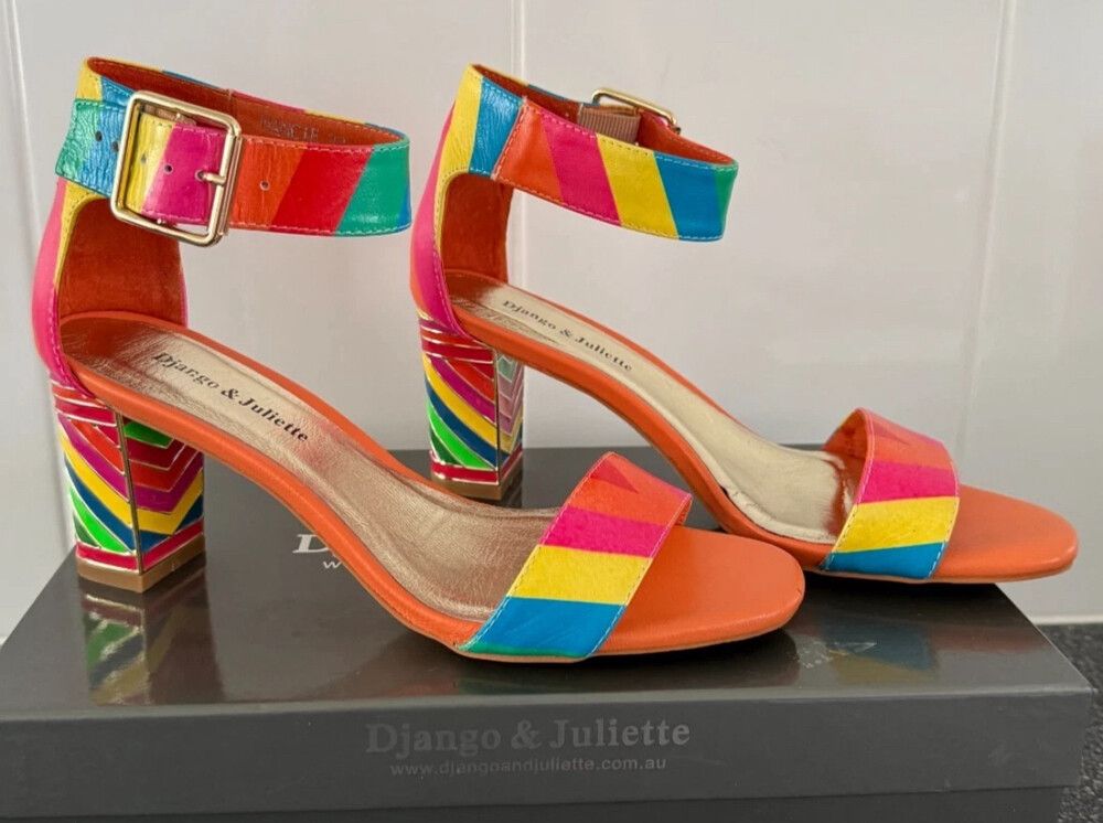 Django & Juliette colourful heel