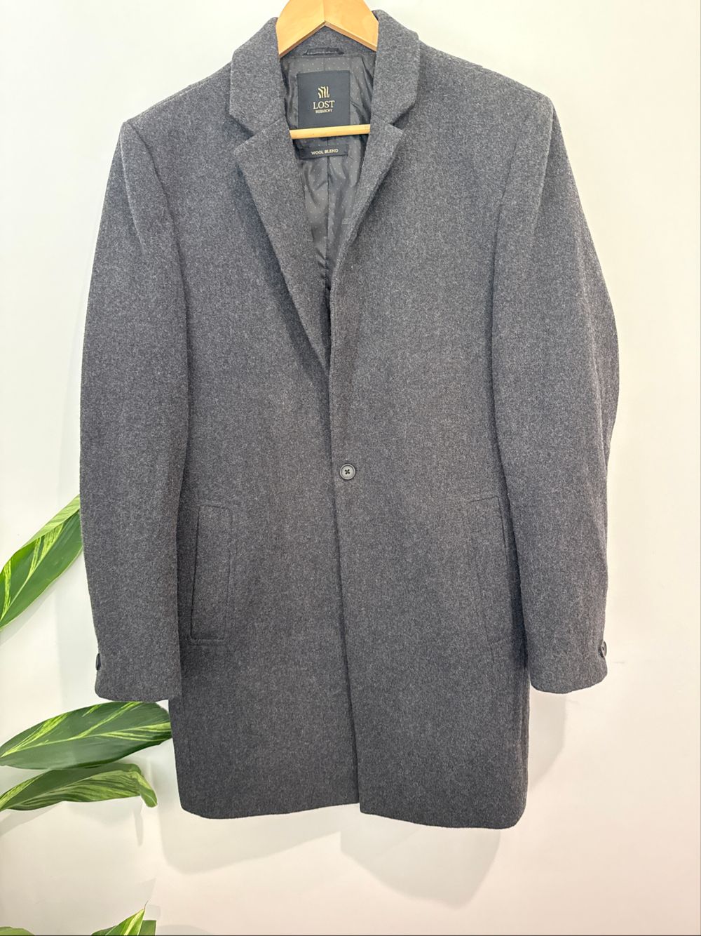 Lost Monarchy Size M Wool Blend Polar Coat