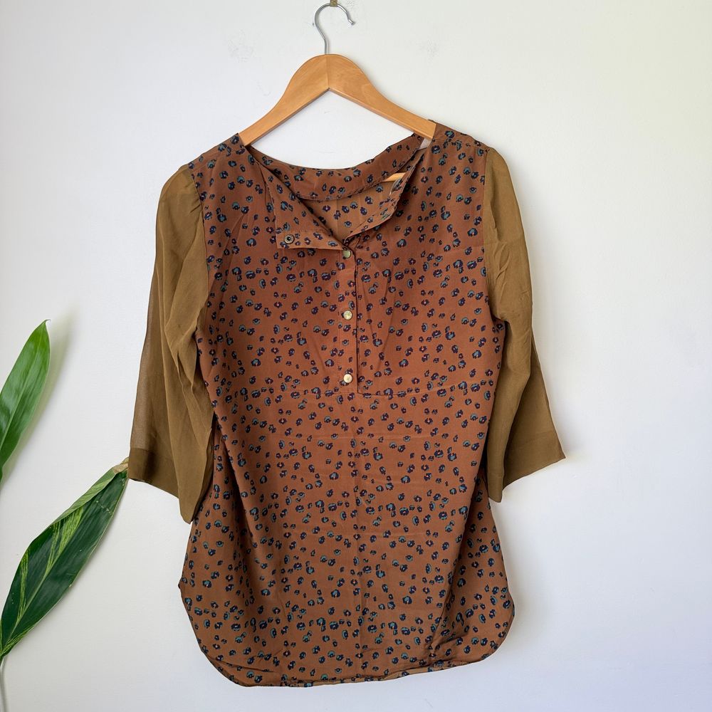 Juliette Hogan Brown Animal Print Blouse Size 12