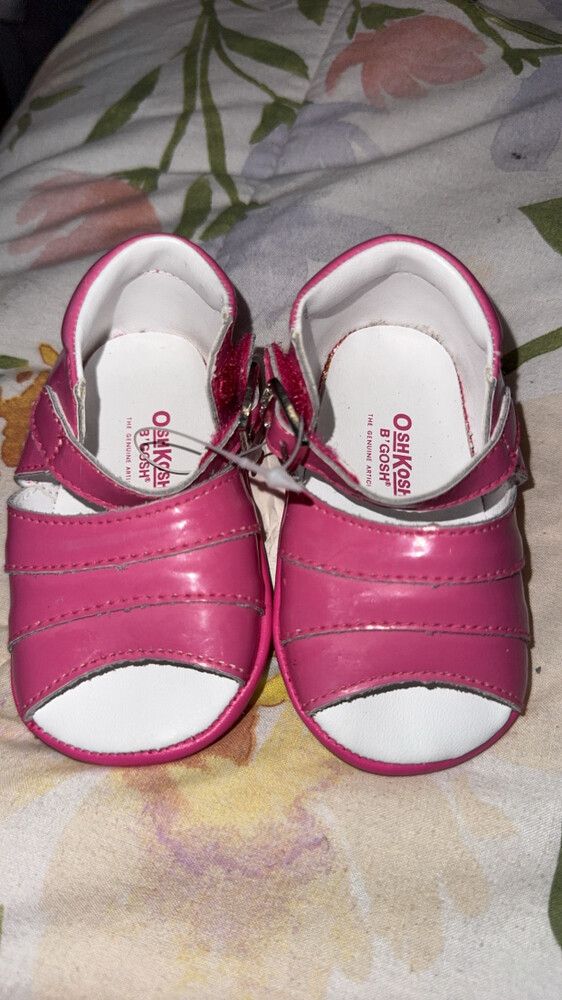 Oshkosh B'Gosh Pink leather  Sandals Sz AUS 3 12cm