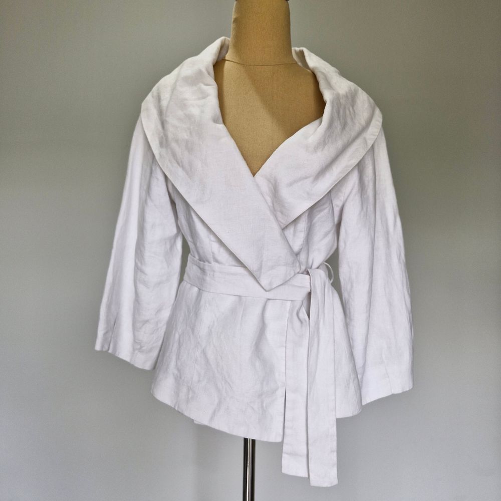 Carla Zampatti White Linen Collared 3/4 Sleeve Evening Jacket with Belt Size 10