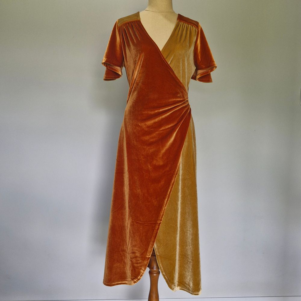 Nine Lives Bazaar Enamor Multicolour Velvet Faux Wrap Midi Dress Size 10