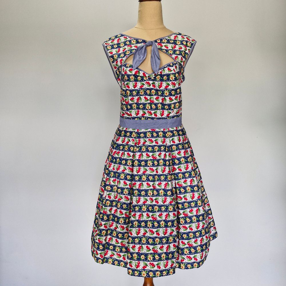 Kitten D'Amour Ditsy Multicolour Floral Cherry Print Fit & Flare Dress Size 10