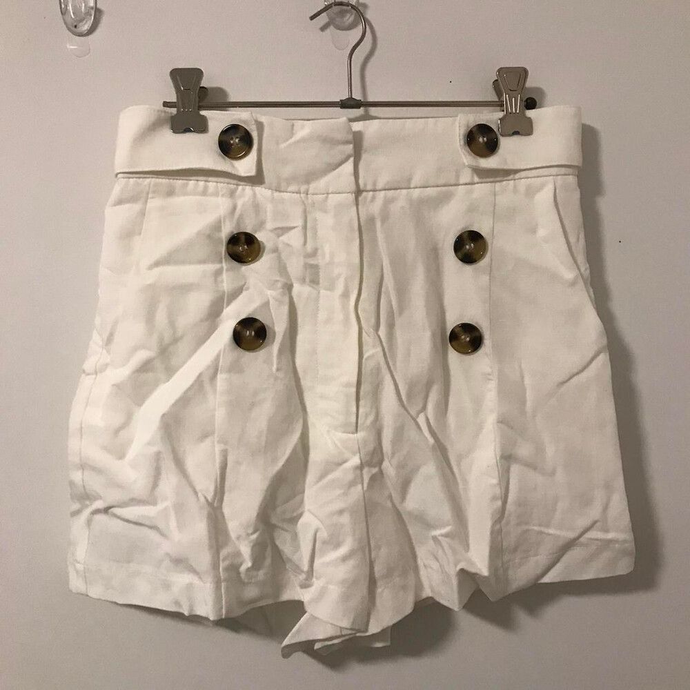 Sheike Runway Ivory Shorts Size 8