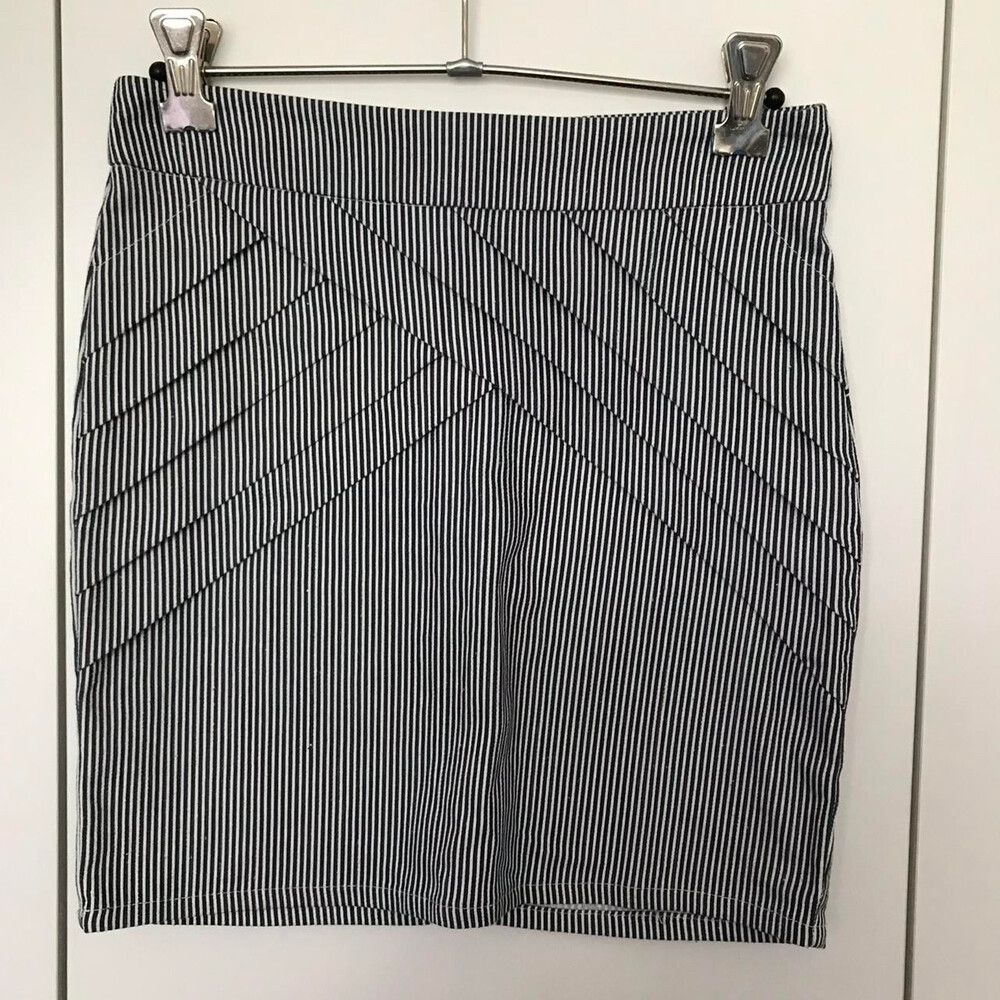 Foxx Foe Striped Skirt