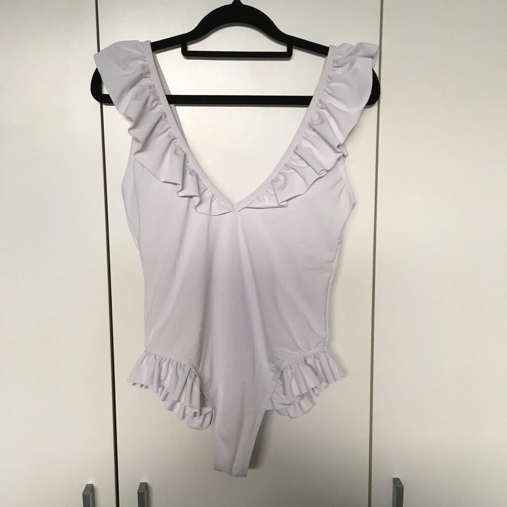 Zaful Frilly Ruffled White Swimsuit
