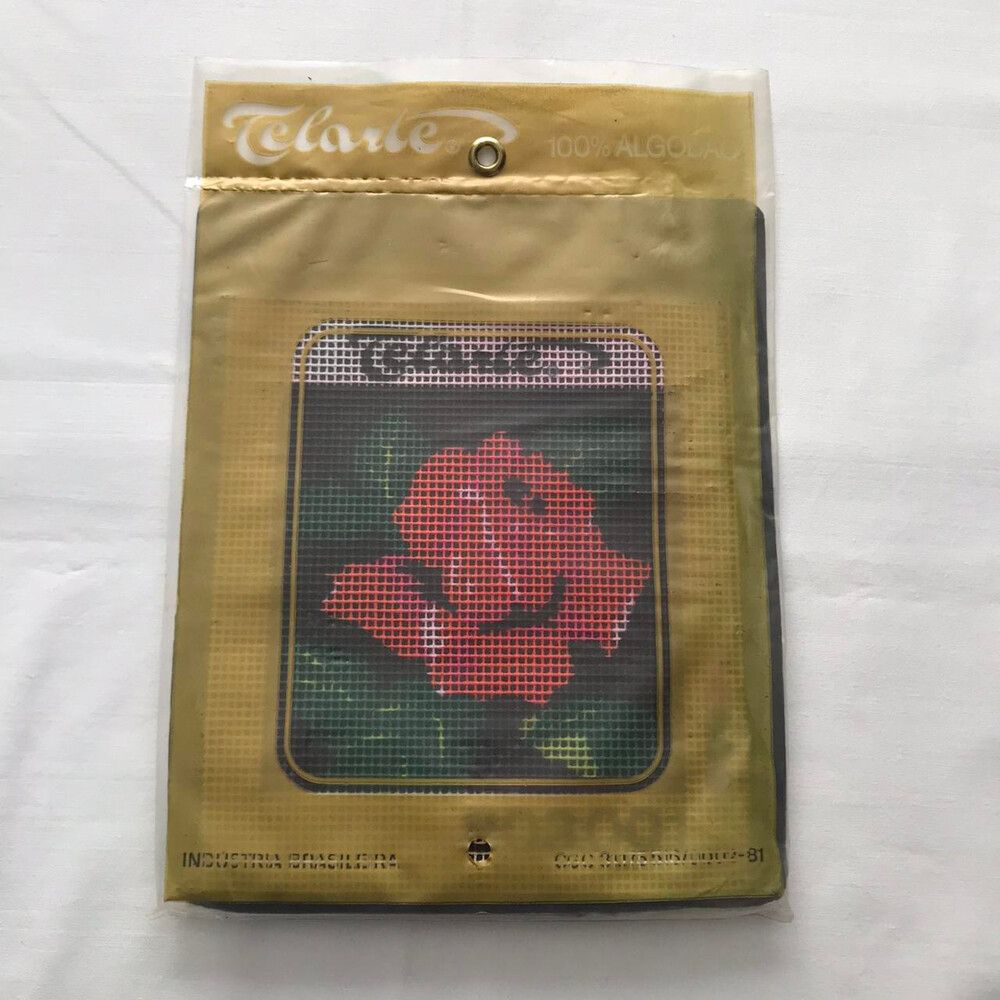 Vintage Red Flower Tapestry Kit BRAND NEW