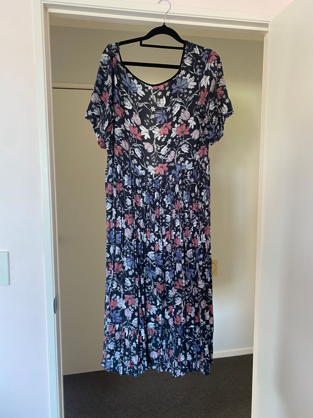 Lonely Dress