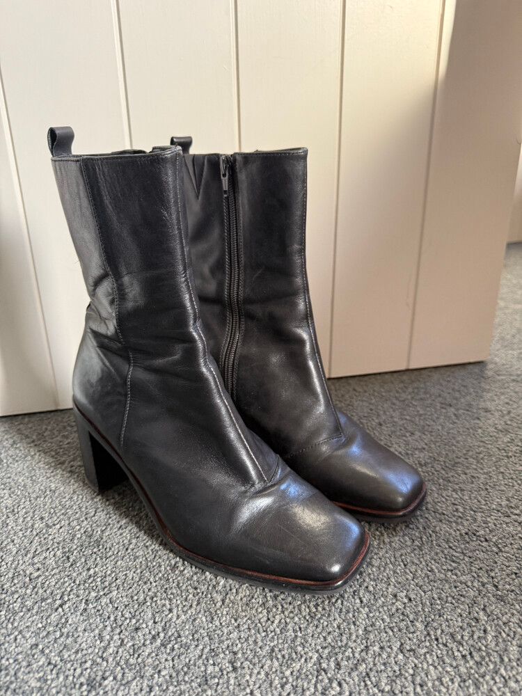 Merchant 1948 Black Leather Boots
