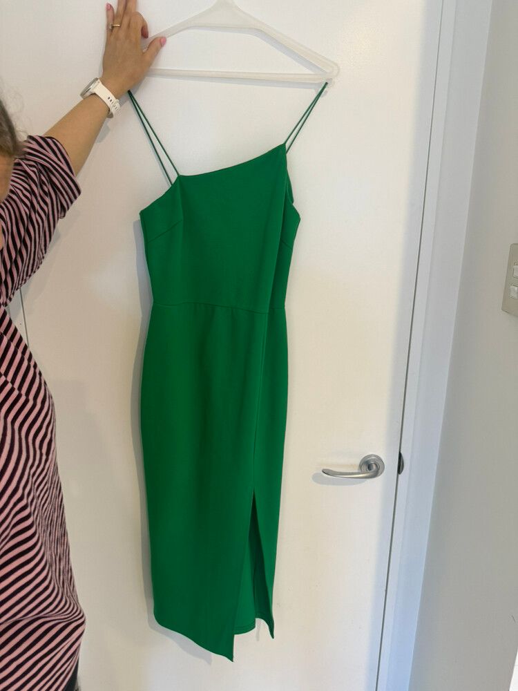 Whyte Valentyne - Whyte Valentyne Green Midi Dress on Designer Wardrobe