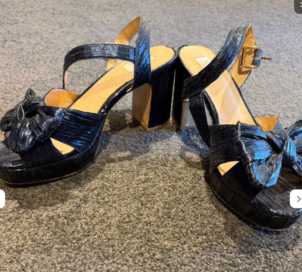 Kathryn Wilson Zsa Zsa black shoes