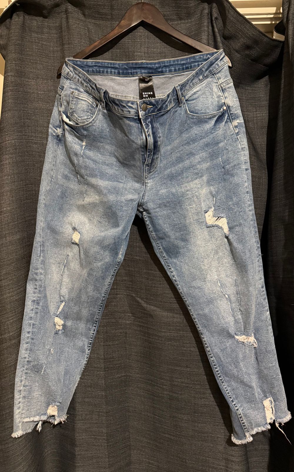 Shine On Label Ripped Jeans