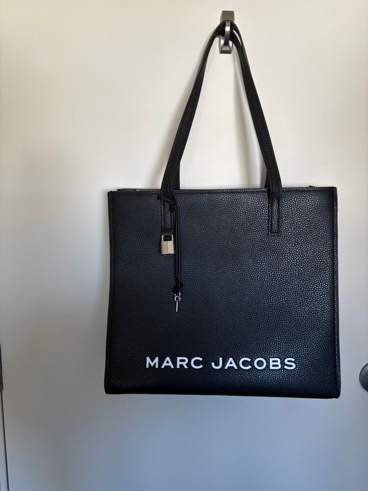 Marc Jacobs lock & key tote bag