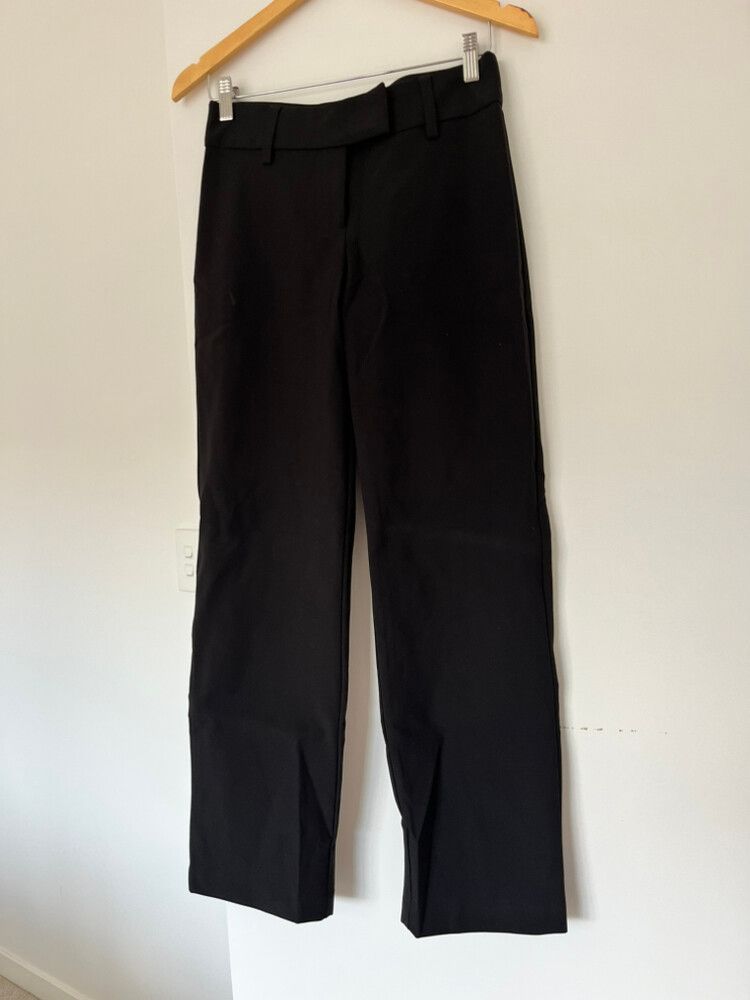 Mid-rise Black Pant