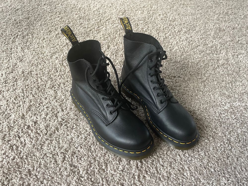 Dr Martens Women’s 1460 Pascal 8-Eye Boots