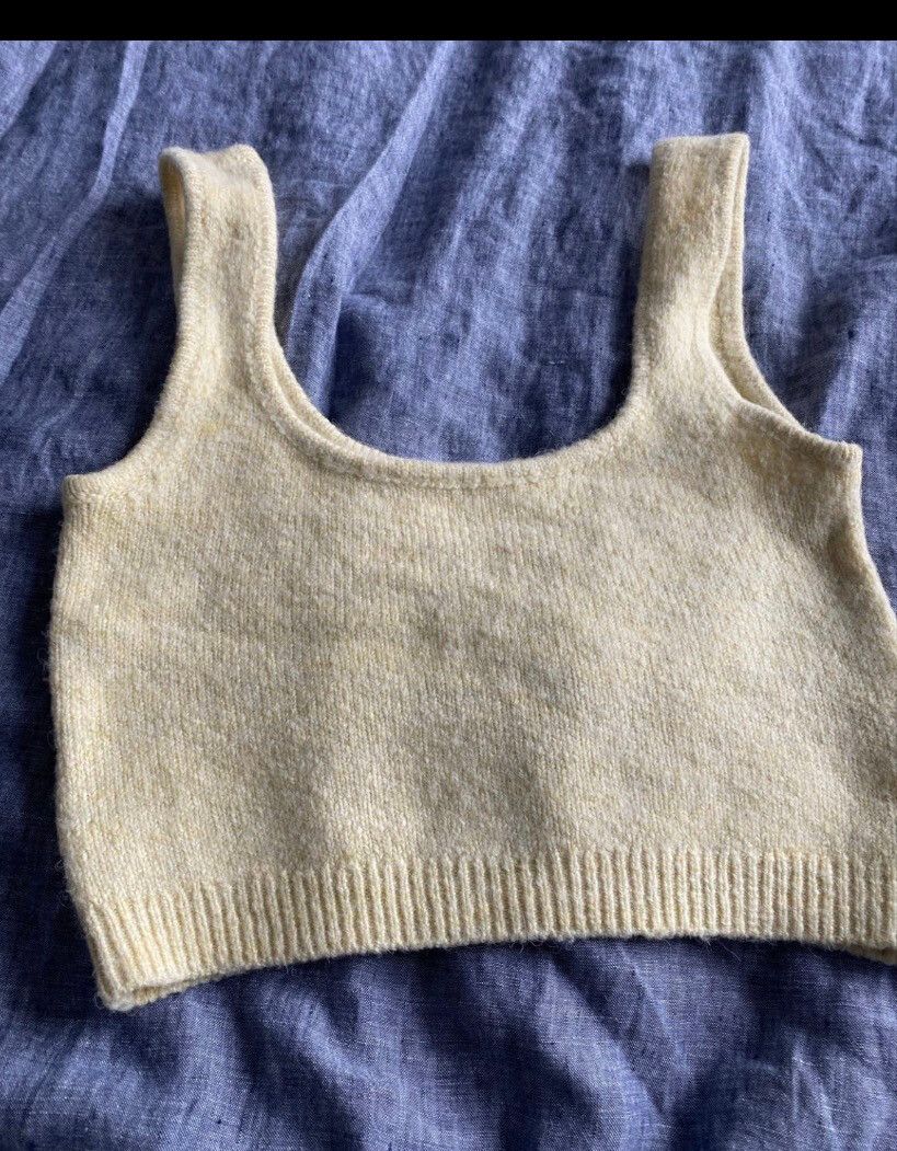 Glassons Yellow Knit Crop Top