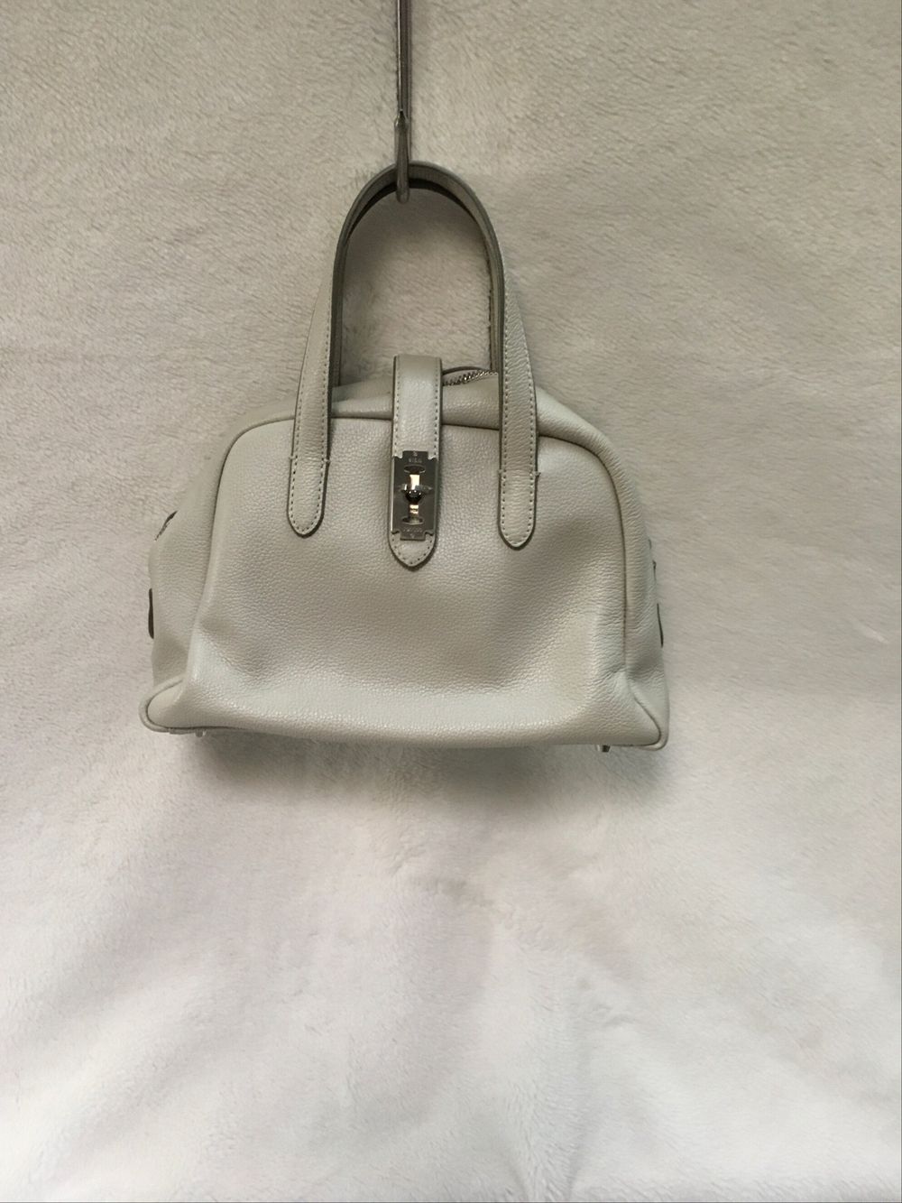 Vunque Crossbody Bag