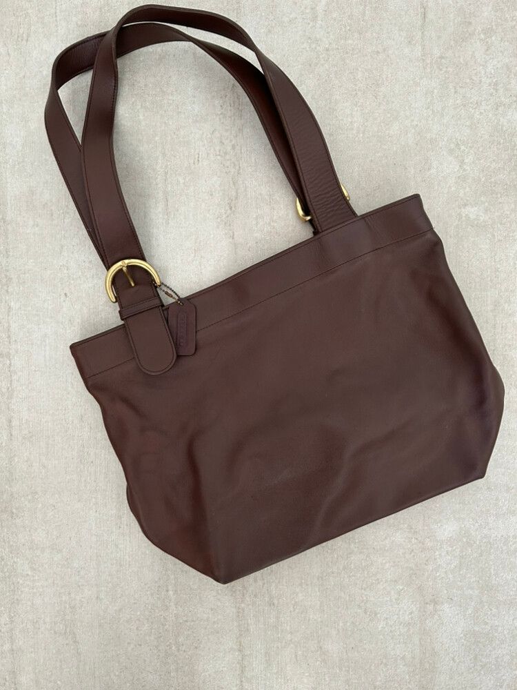 Authentic Vintage Coach Mahogany Brown Leather Shoulder Bag