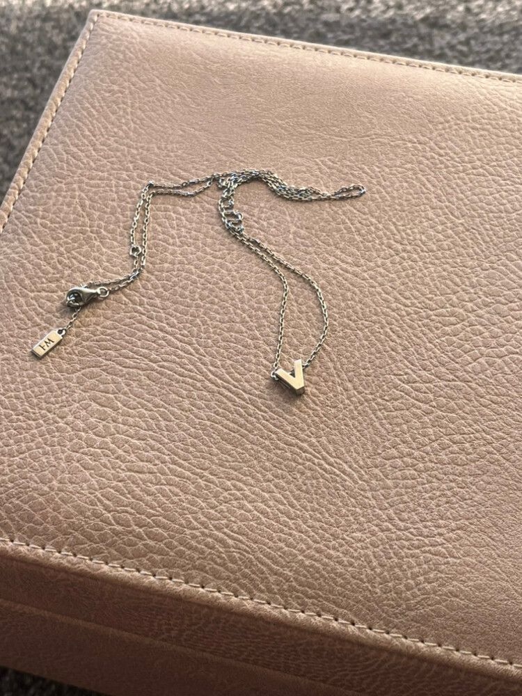 walker and hall sterling silver v necklace