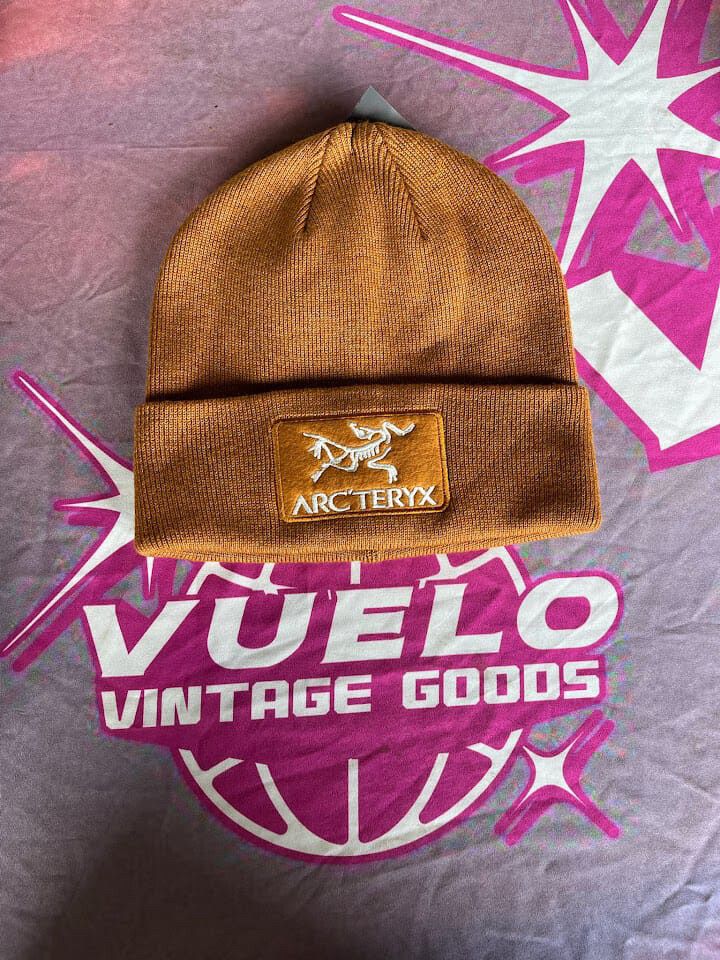 Arc'teryx Rho LTW Beanie Copper Orange NWT Merino Wool Technical Skull Cap Rare