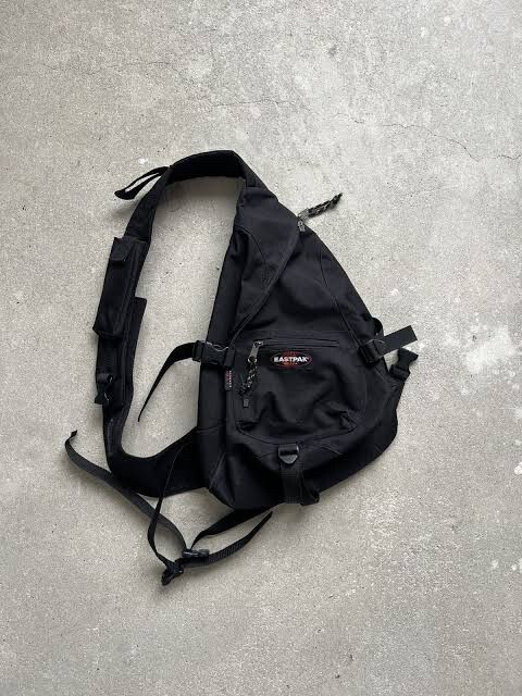 Eastpak Springer Bum Bag Painted Green Leaf Print NWT Waist Pack Festival Bag