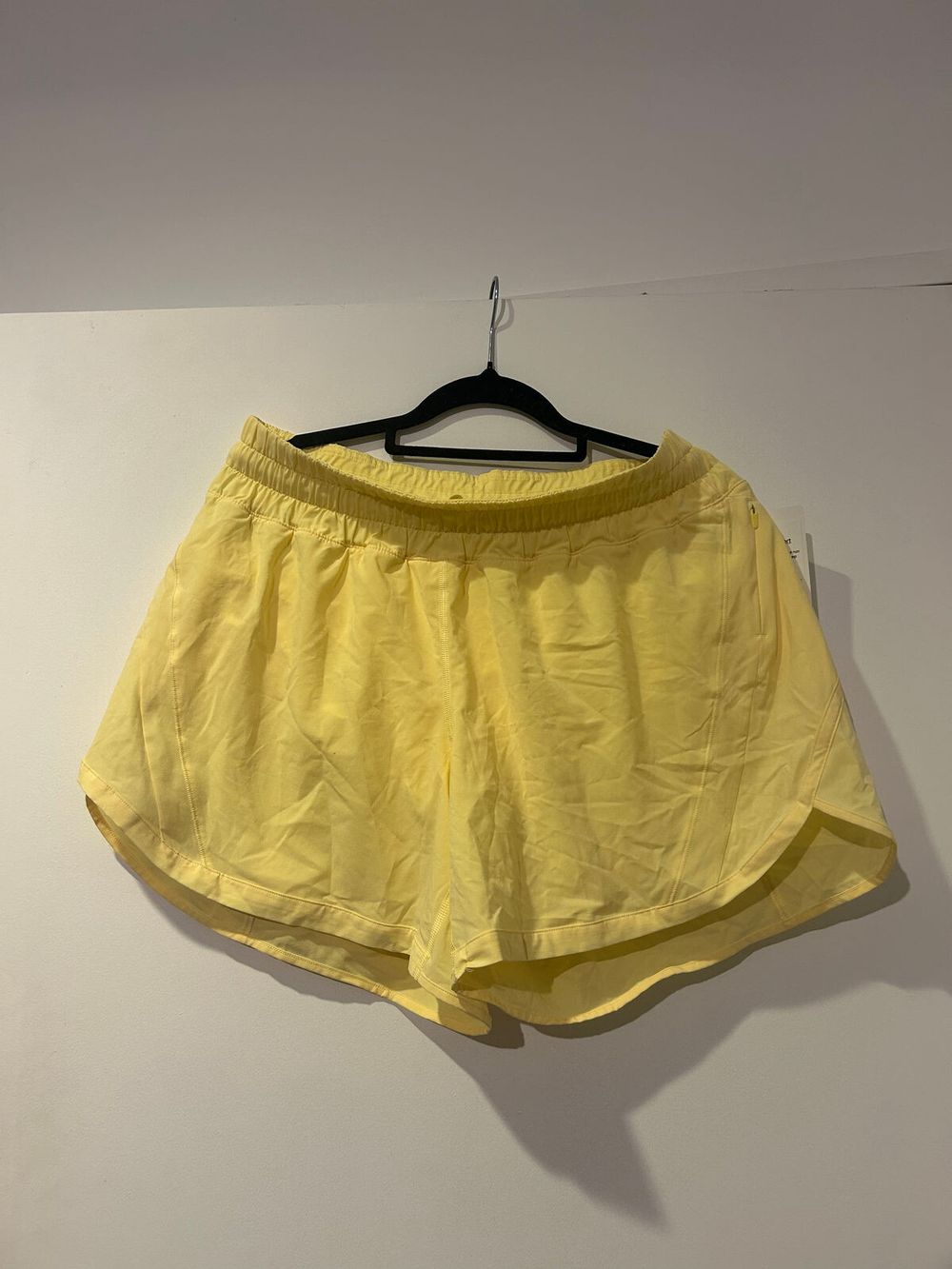 Lululemon Track That Mid-Rise Short - Pastel Yellow