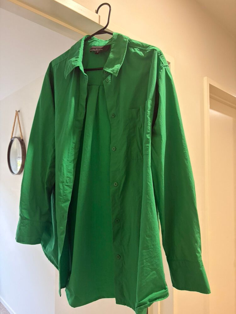 moochi oversized shirt