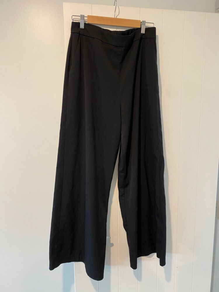 Moochi mr glowed wide leg pants size 14