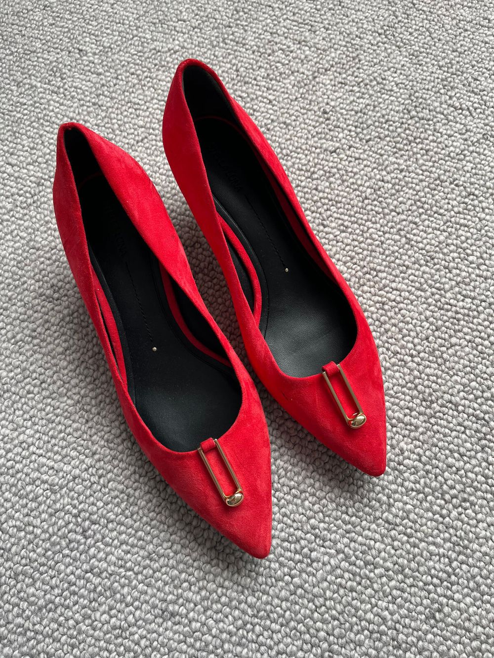 Kitten heel red shoe