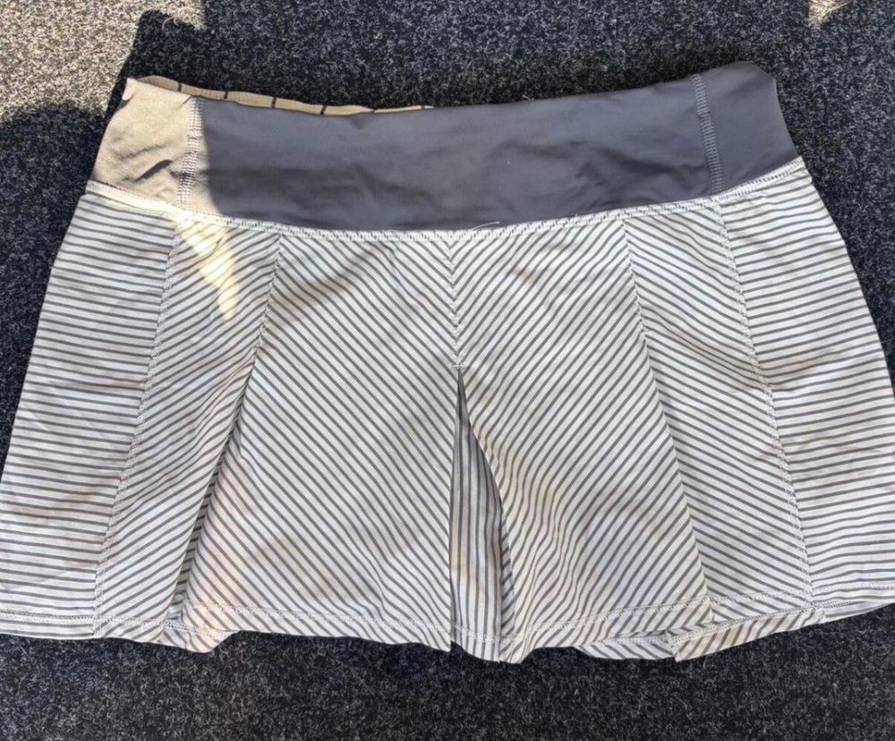 Lululemon Grey Striped Pleated Skort